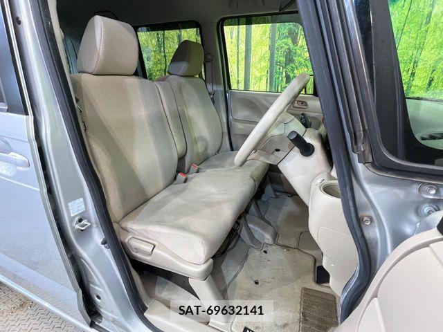 Honda N BOX 2013-01 6716802-7