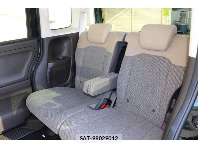 Honda N BOX 2023-05 6716779-11