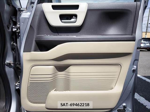 Honda N BOX 2019-08 6752551-11