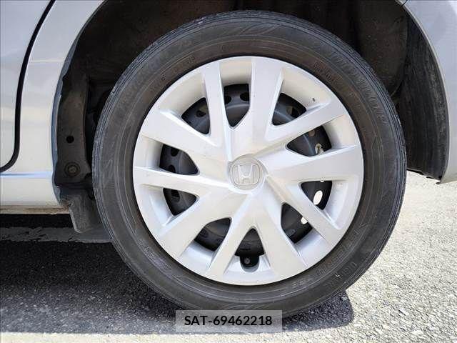 Honda N BOX 2019-08 6752551-17