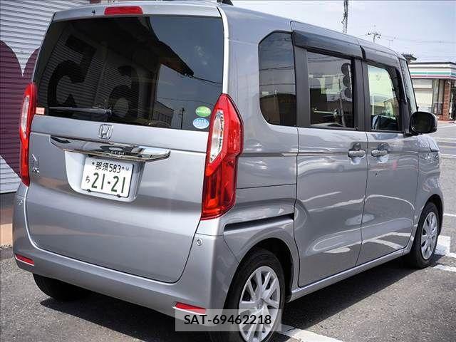 Honda N BOX 2019-08 6752551-4