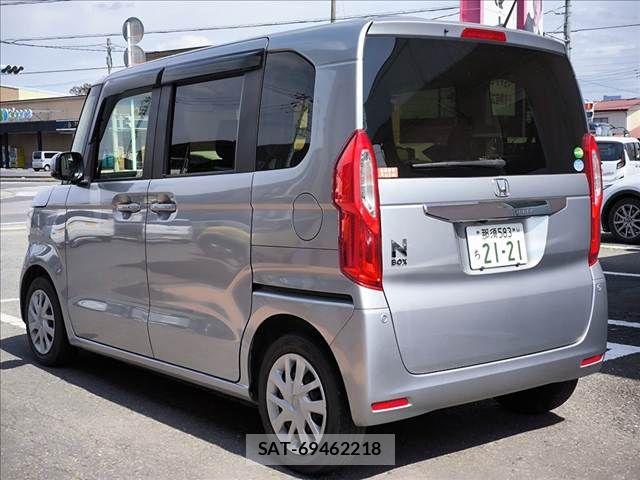 Honda N BOX 2019-08 6752551-6