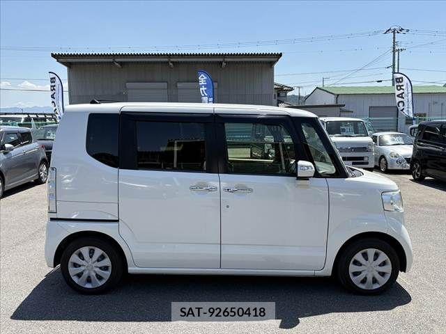 Honda N BOX 2016-09 6752552-10