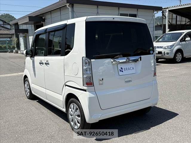 Honda N BOX 2016-09 6752552-12