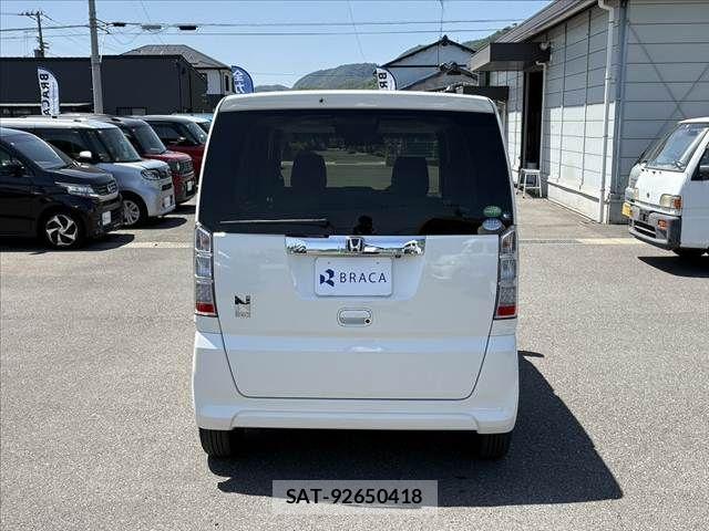 Honda N BOX 2016-09 6752552-13