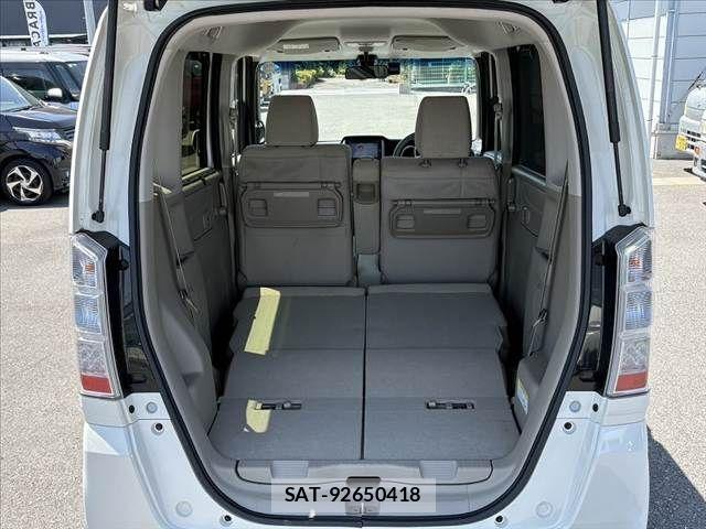 Honda N BOX 2016-09 6752552-16