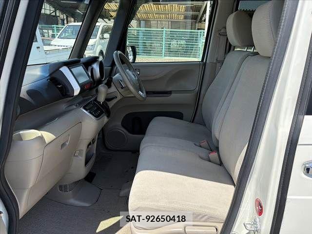 Honda N BOX 2016-09 6752552-18