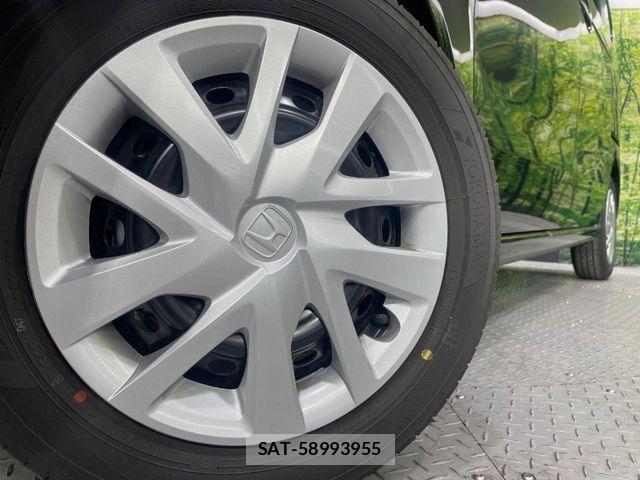 Honda N BOX 2025-11 6752502-12
