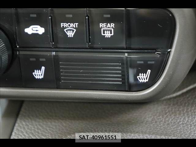 Honda N BOX 2021-03 6752522-3