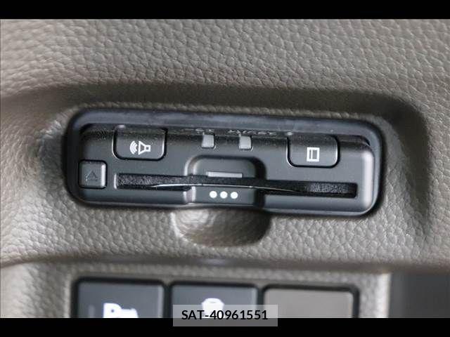 Honda N BOX 2021-03 6752522-5