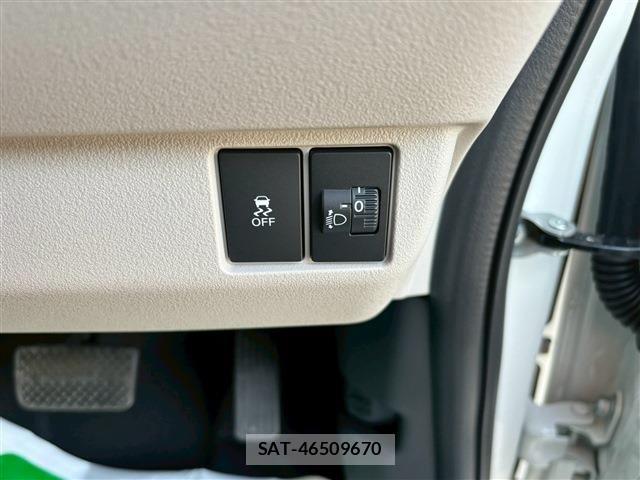 Honda N BOX 2025-12 6752499-20