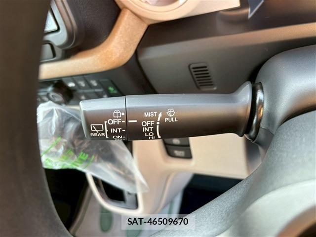 Honda N BOX 2025-12 6752499-27