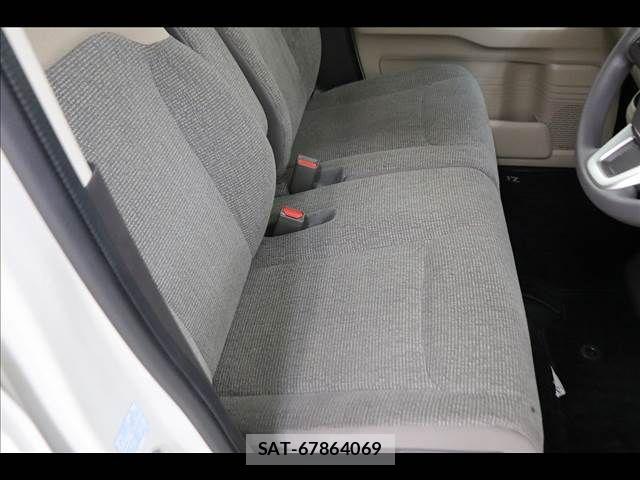 Honda N BOX 2020-07 6752532-10