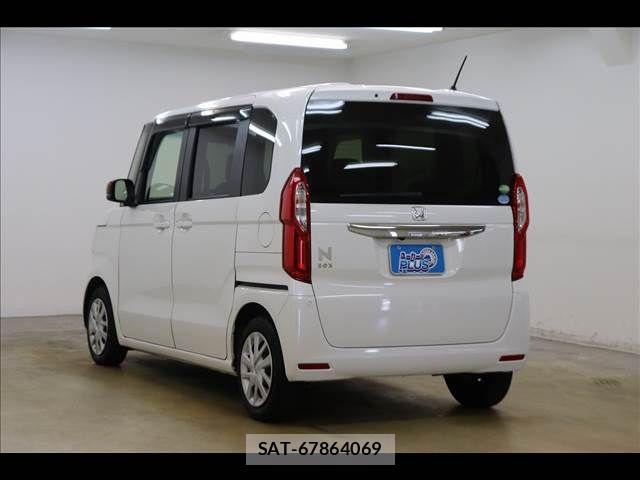 Honda N BOX 2020-07 6752532-19
