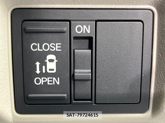 Honda N BOX 2024-10 6752511-2