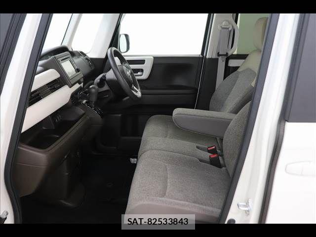 Honda N BOX 2023-01 6752518-11