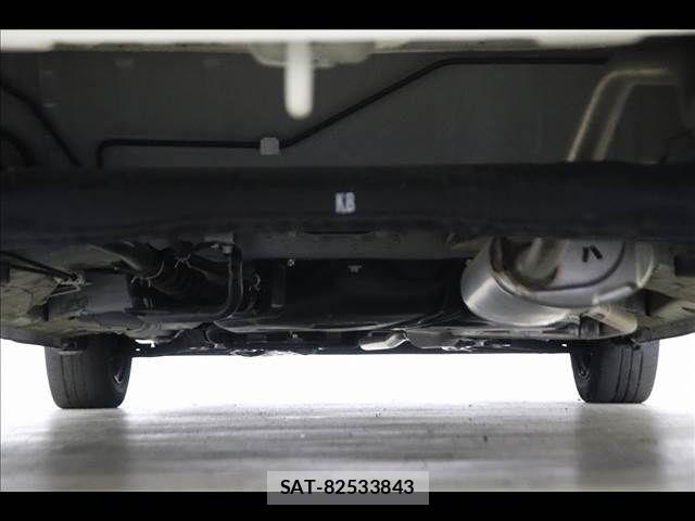 Honda N BOX 2023-01 6752518-25