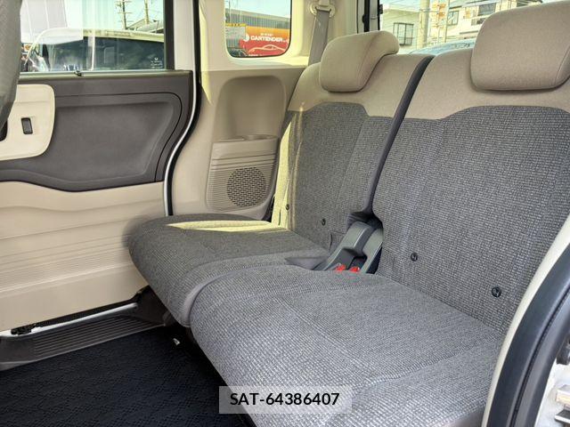 Honda N BOX 2018-05 6752542-20