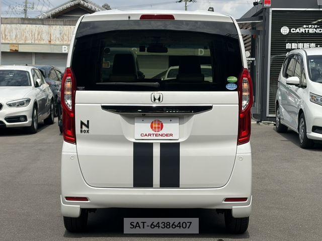 Honda N BOX 2018-05 6752542-24