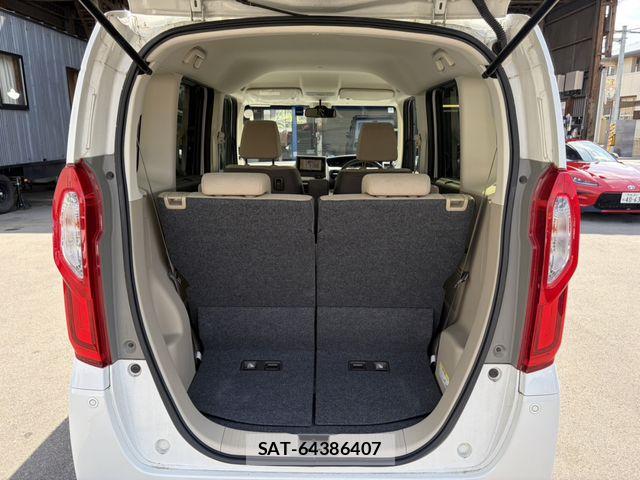 Honda N BOX 2018-05 6752542-25