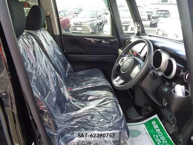 Honda N BOX 2017-05 6791305-6