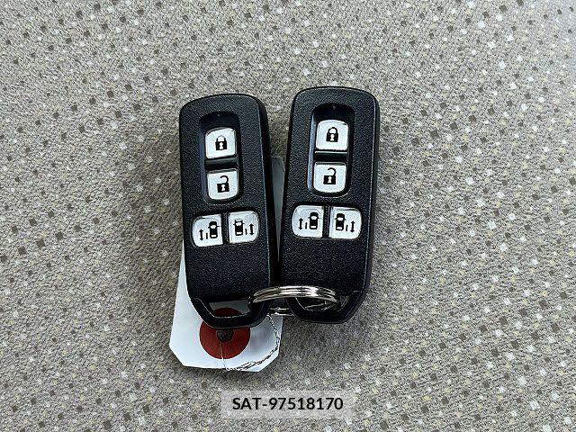 Honda N BOX 2017-07 6816115-25