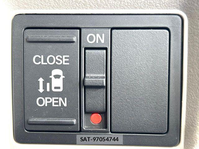 Honda N BOX 2024-11 6816103-4