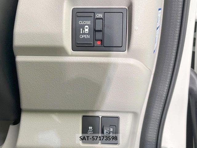Honda N BOX 2024-11 6816093-4