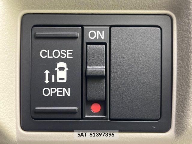 Honda N BOX 2024-03 6816068-4