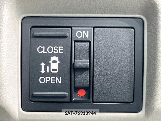 Honda N BOX 2025-05 6816071-5