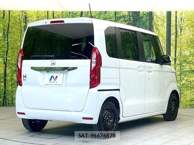 Honda N BOX 2022-11 6816087-16
