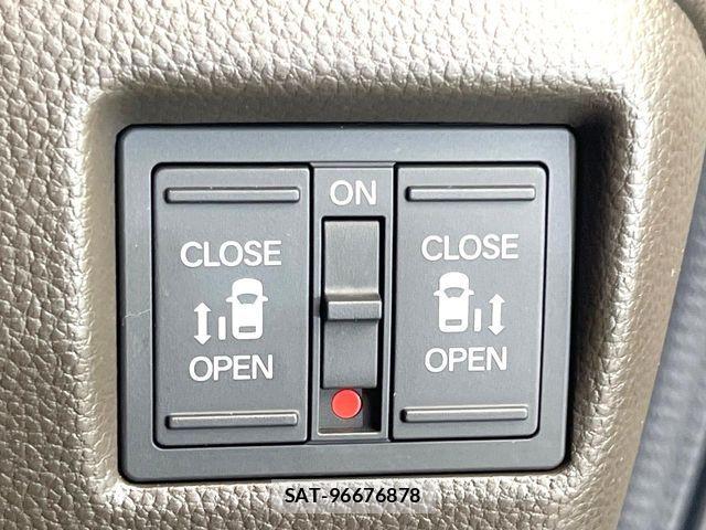 Honda N BOX 2022-11 6816087-4