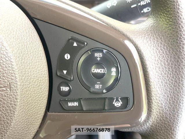 Honda N BOX 2022-11 6816087-5