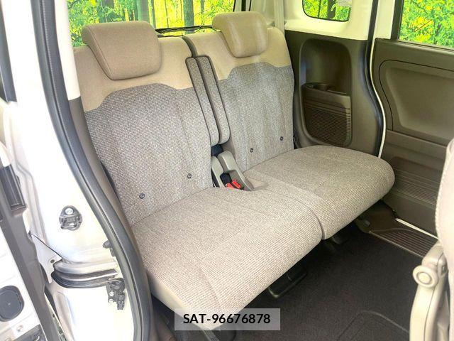 Honda N BOX 2022-11 6816087-8