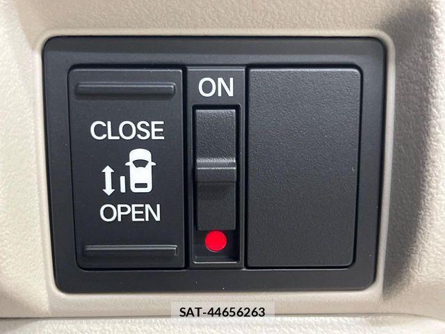 Honda N BOX 2024-10 6816070-3