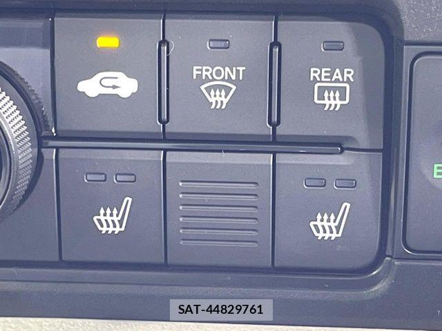 Honda N BOX 2026-03 6816069-3