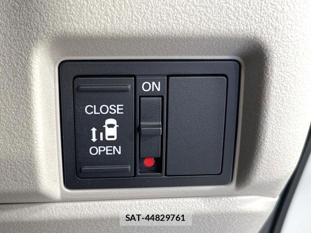 Honda N BOX 2026-03 6816069-4