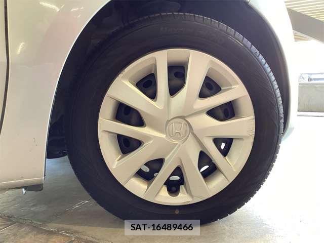 Honda N BOX 2018-01 6909763-12