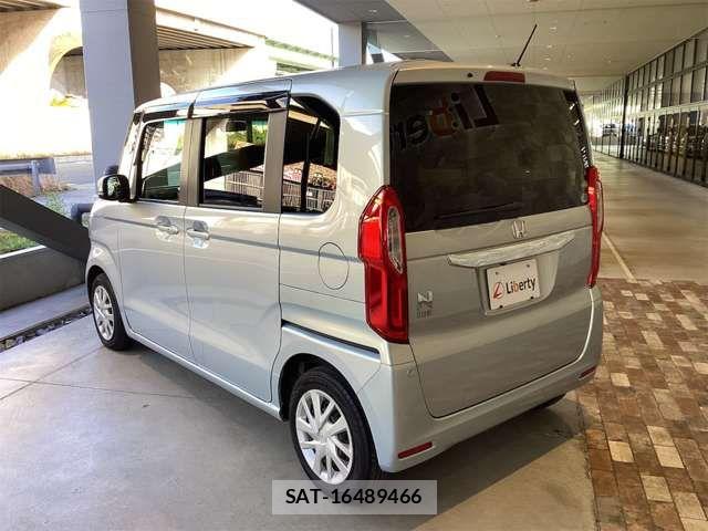 Honda N BOX 2018-01 6909763-17