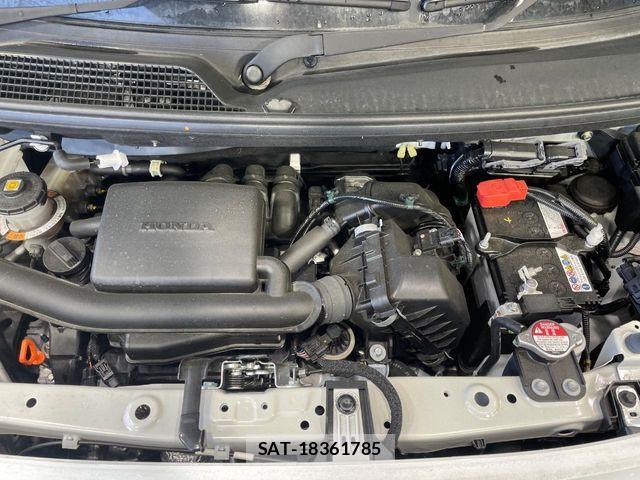 Honda N BOX 2025-04 6909621-17