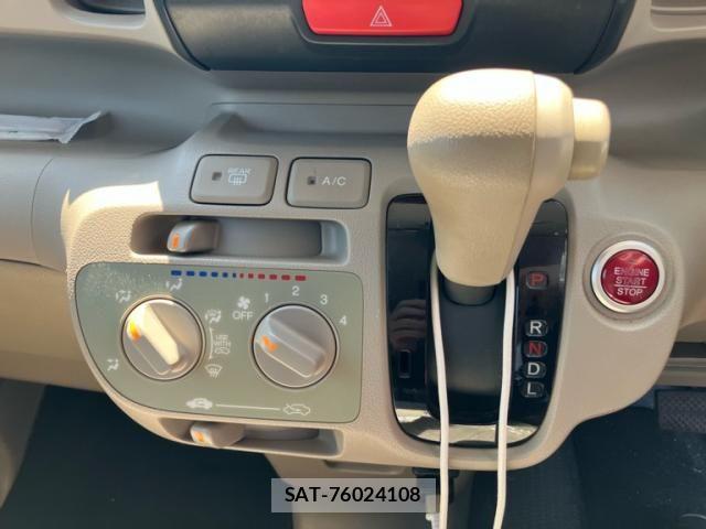 Honda N BOX 2012-07 6909834-19