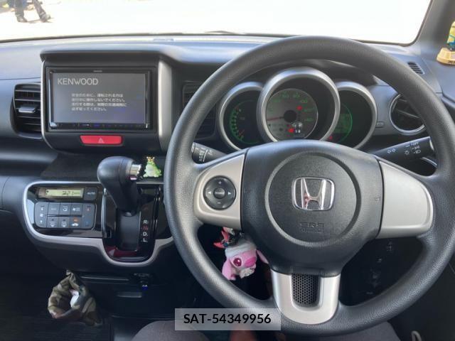 Honda N BOX 2013-08 6909828-8