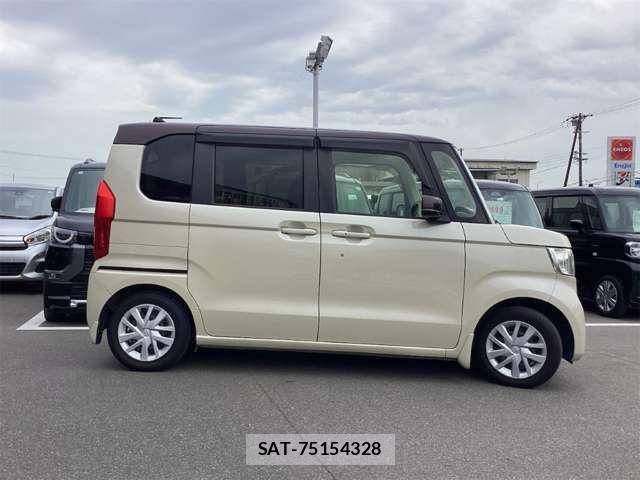 Honda N BOX 2017-12 6909719-12