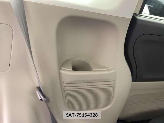 Honda N BOX 2017-12 6909719-18