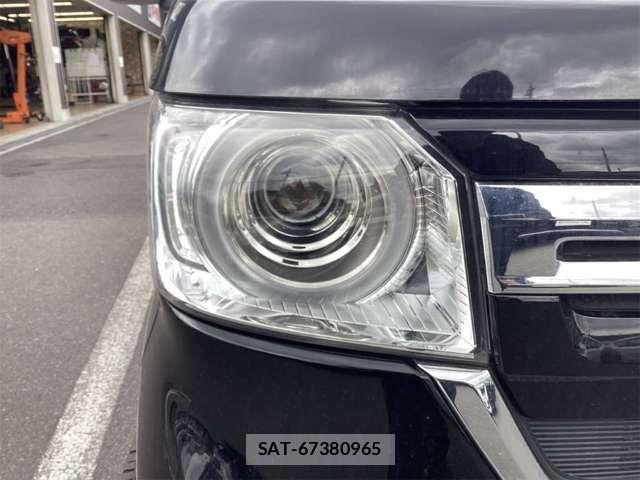 Honda N BOX 2023-03 6909713-13