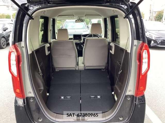 Honda N BOX 2023-03 6909713-15