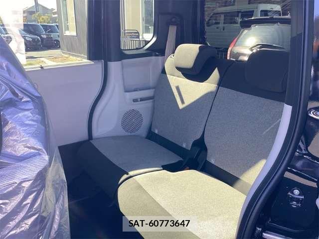 Honda N BOX 2025-10 6909697-18