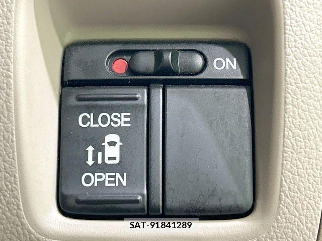 Honda N BOX 2014-03 6909792-4