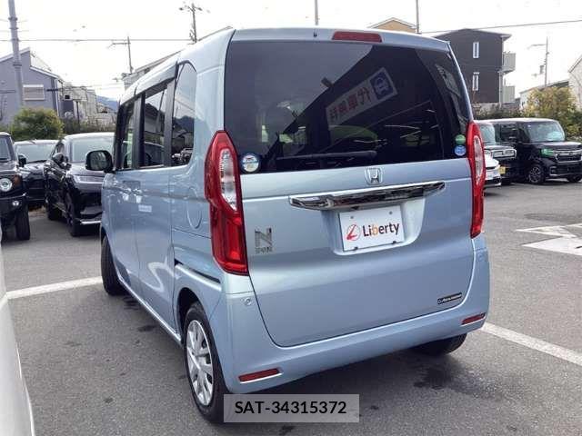 Honda N BOX 2018-01 6909758-9