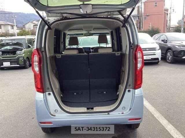 Honda N BOX 2018-01 6909758-15